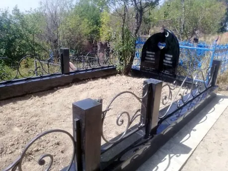 Облицовка фундамента могилы керамогранитом фото 3